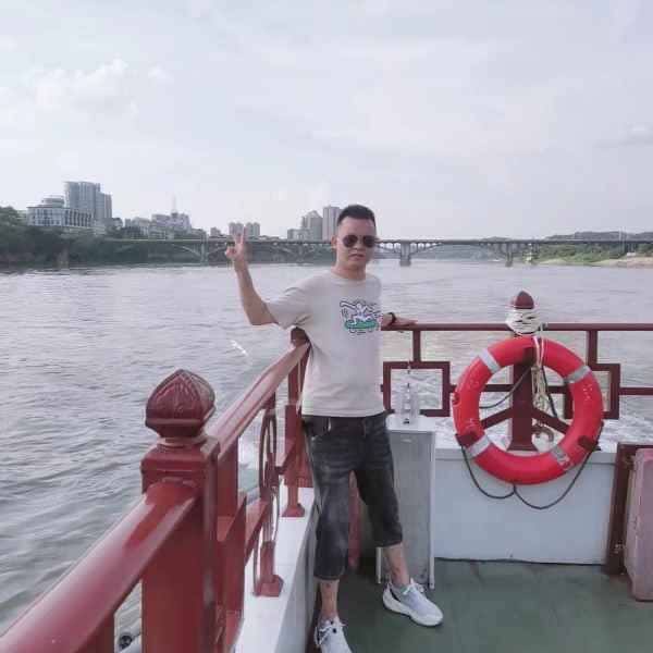 四川27岁单身帅哥真诚找对象-长治征婚相亲网