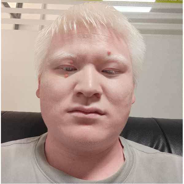 30岁岁安徽单身帅哥 - 长治吉缘网