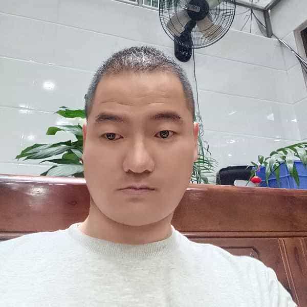37岁岁福建单身帅哥 - 长治吉缘网