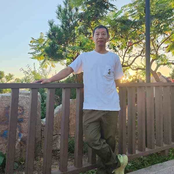 47岁岁辽宁单身帅哥 - 长治吉缘网