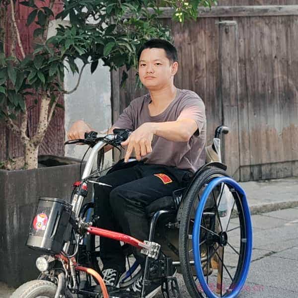 33岁岁湖北单身帅哥 - 长治吉缘网
